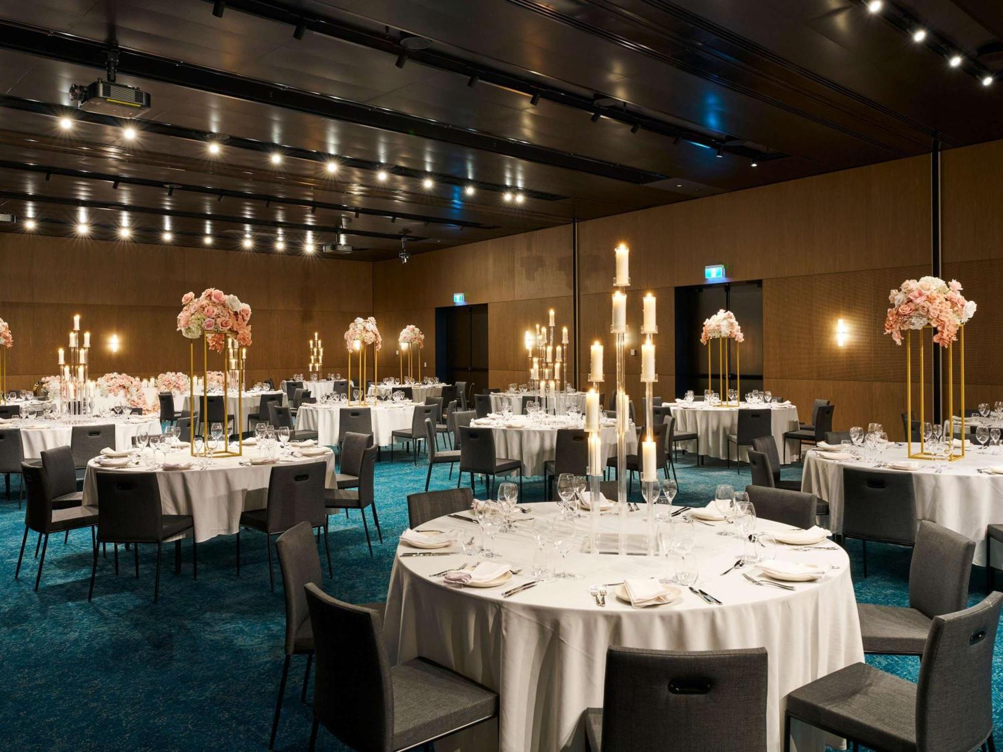 Отель Ibis Styles Melbourne Airport Экстерьер фото