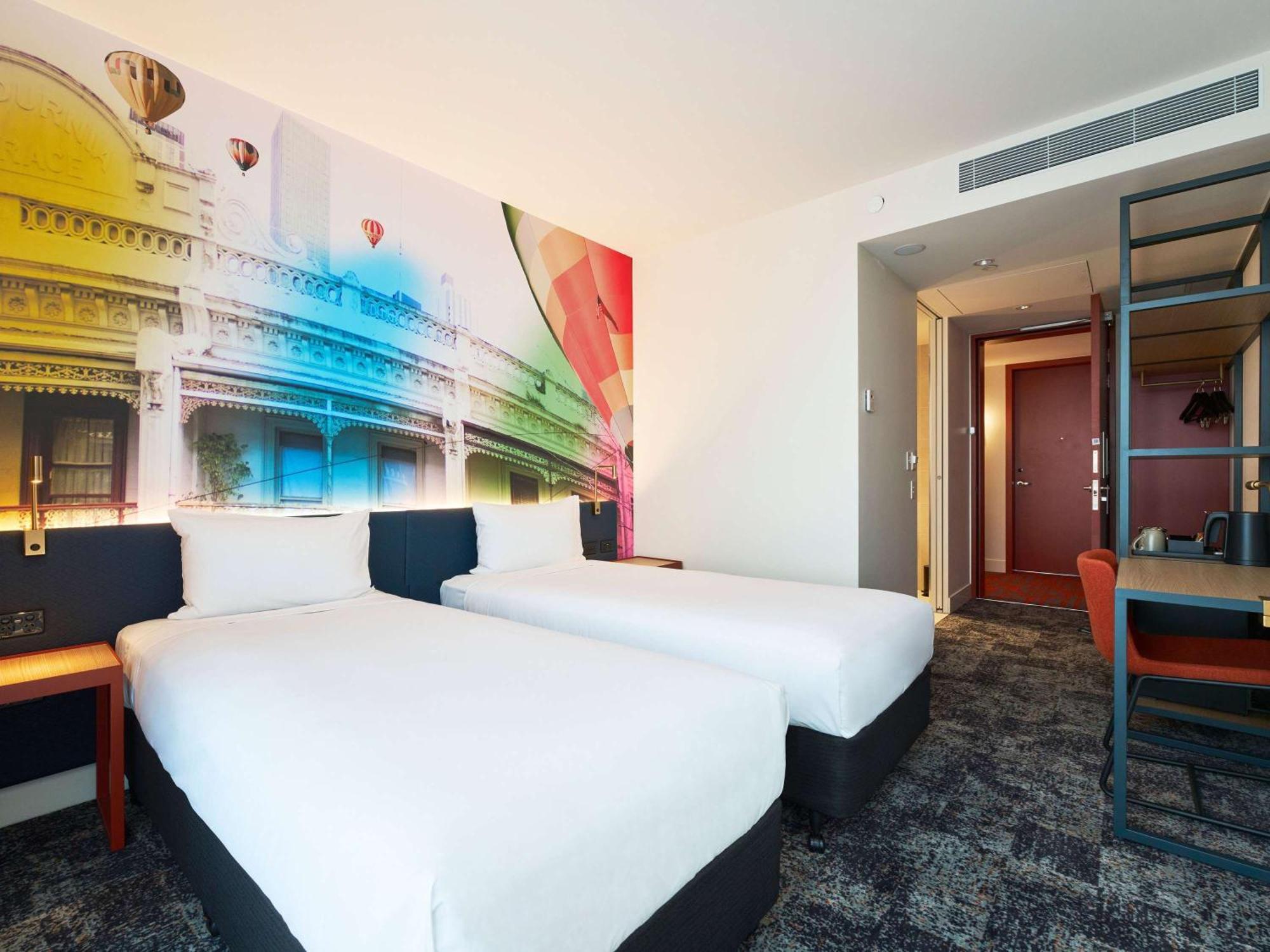 Отель Ibis Styles Melbourne Airport Экстерьер фото